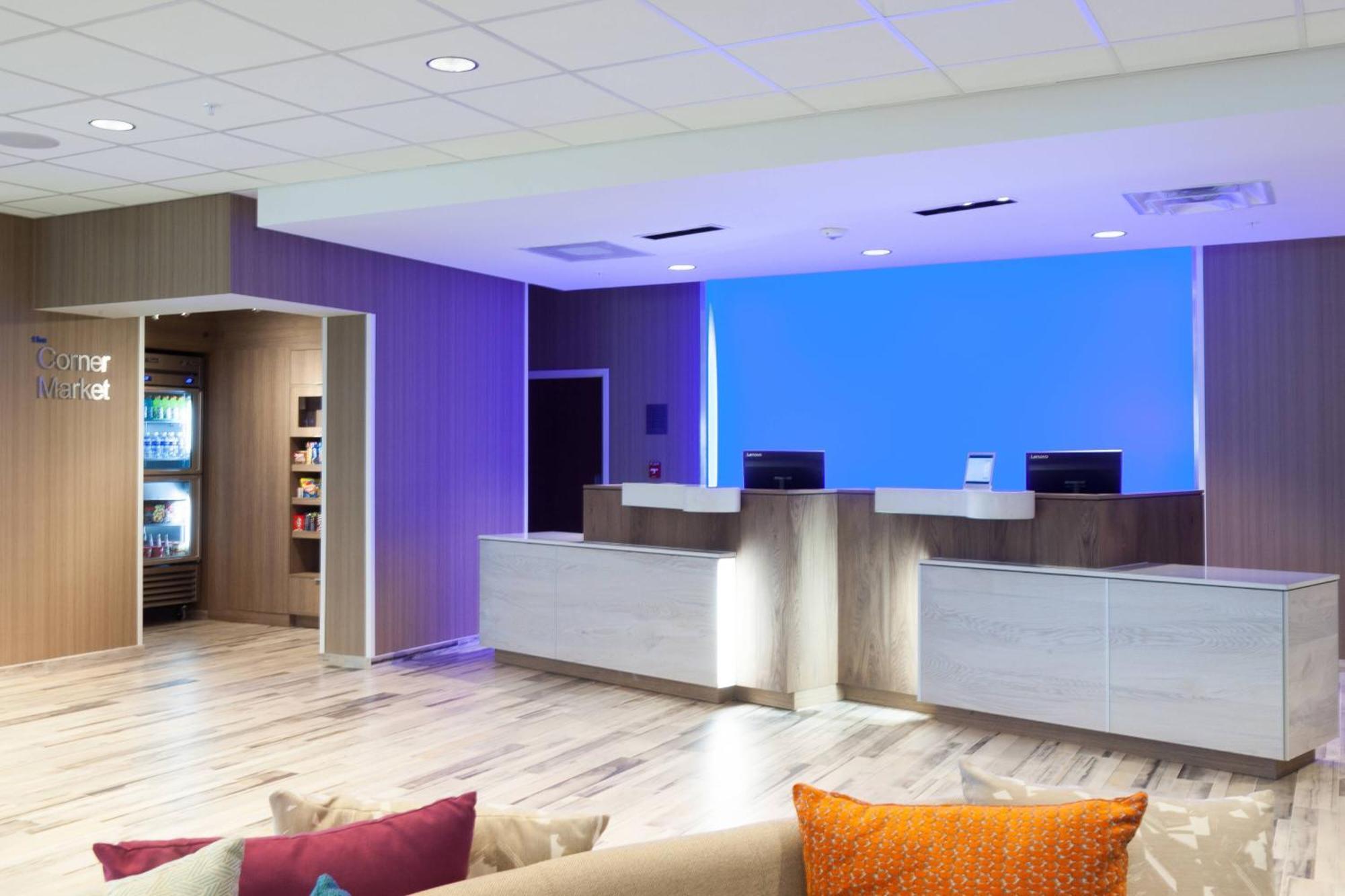 Fairfield Inn & Suites By Marriott Clearwater Beach Extérieur photo