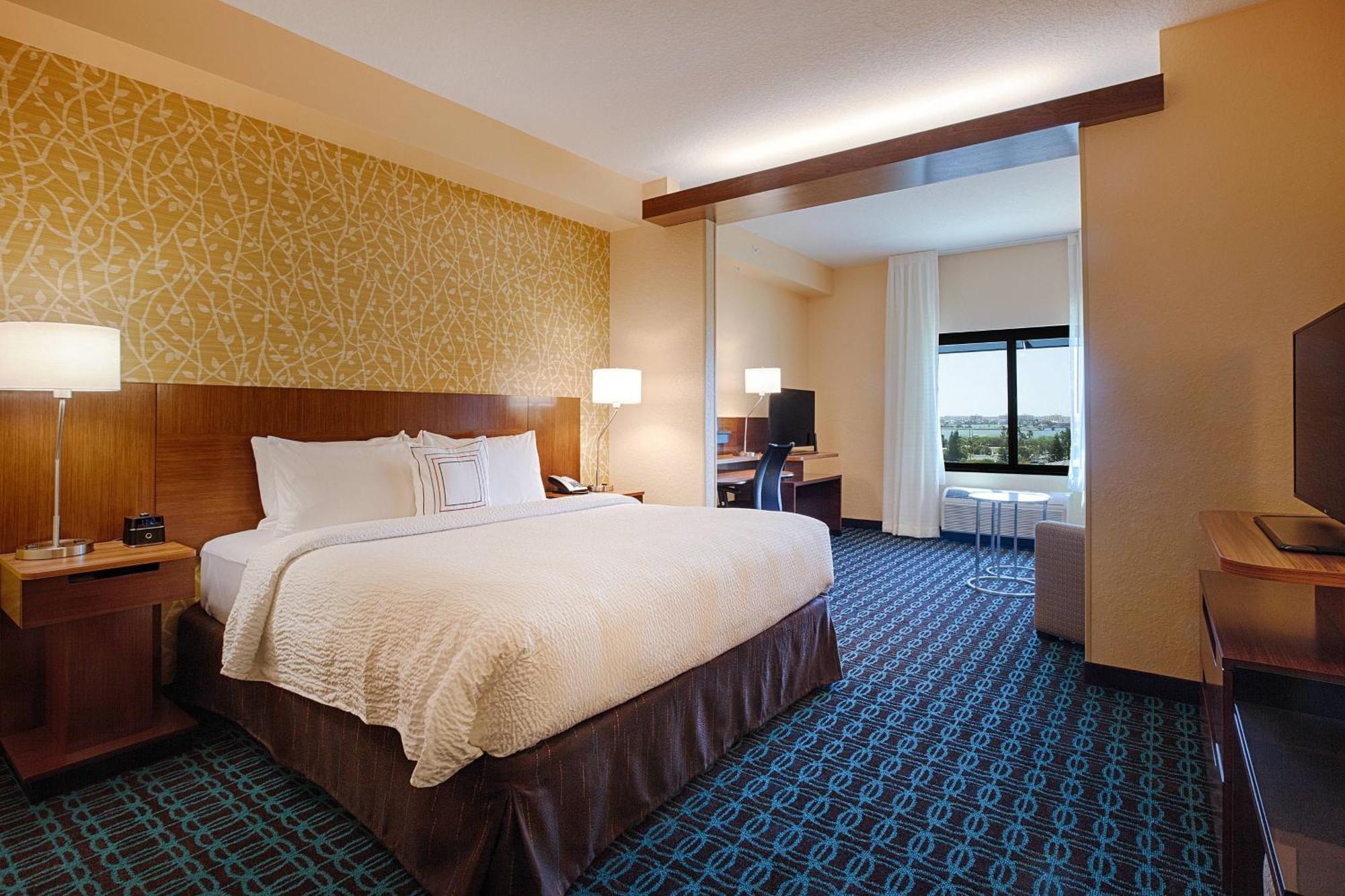 Fairfield Inn & Suites By Marriott Clearwater Beach Extérieur photo