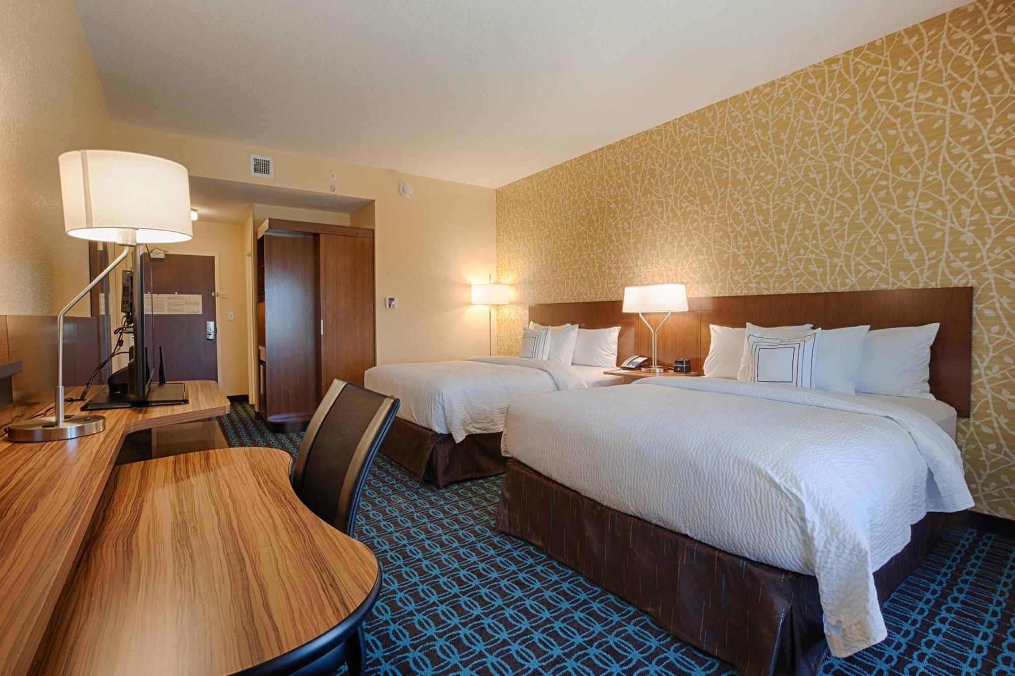 Fairfield Inn & Suites By Marriott Clearwater Beach Extérieur photo